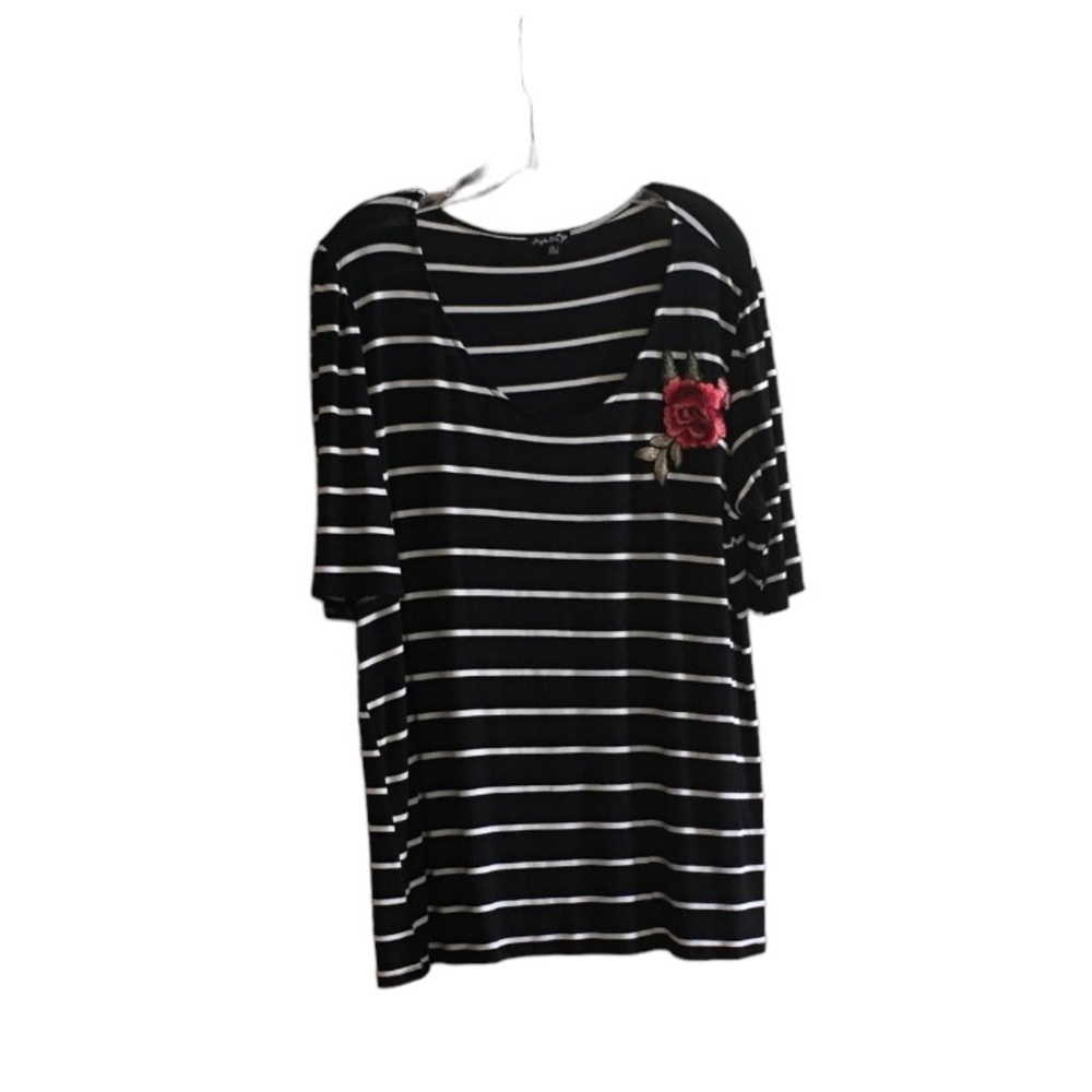 Fig and blu ladies striped top with rose plus size 2X